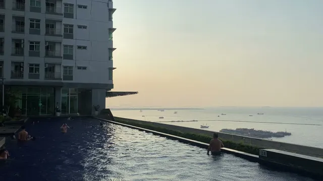 Condominium Greenbay Pluit Tower J