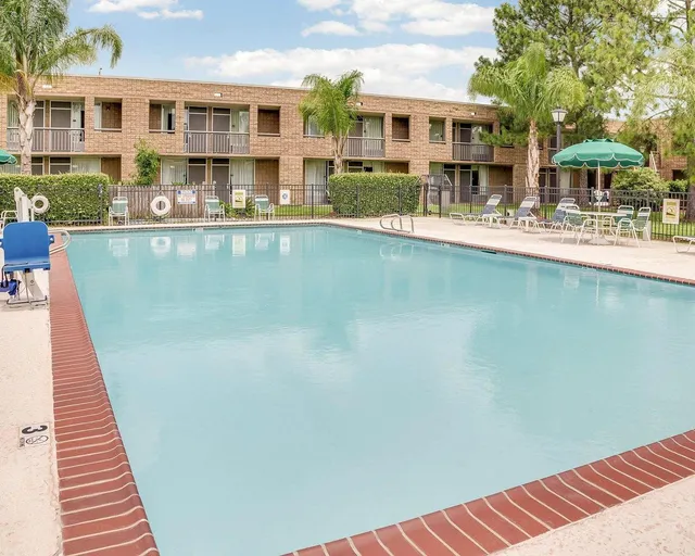 Motel 6 La Place, LA