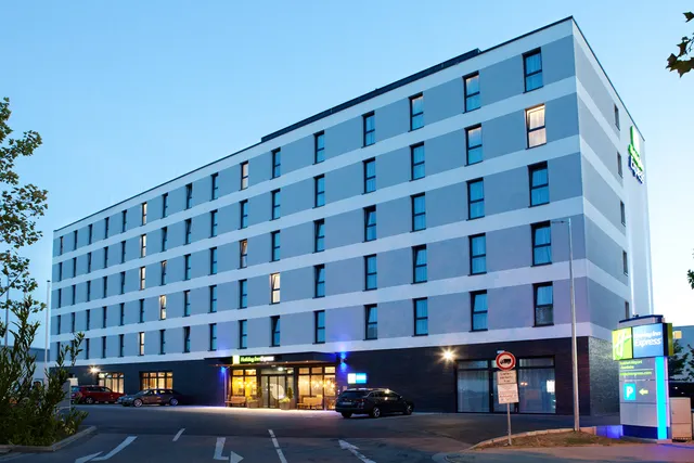 Holiday Inn Express Frankfurt Airport - Raunheim by IHG