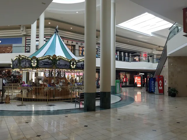 Woodland Hills Mall