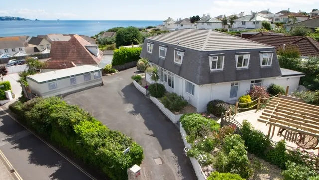 Three Beaches Holiday Apartments