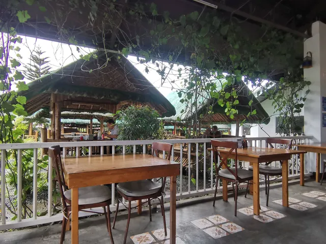 Viewsite Restaurant Mahogany