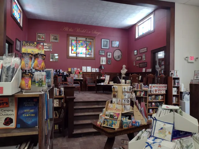 Readers Realm Books, Gifts & Whimsy