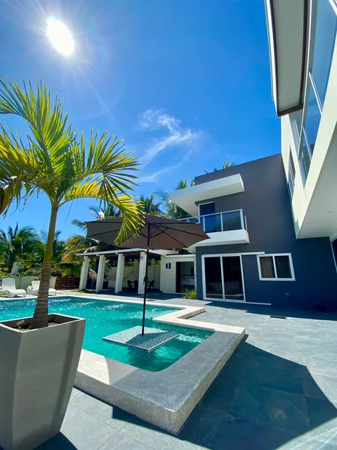 Lazo beach house (Villa Oceanica)