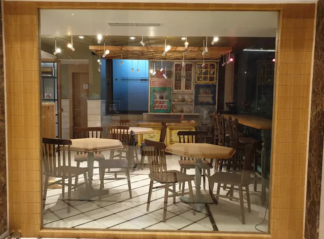 Being vegetarian_cafe & Dine