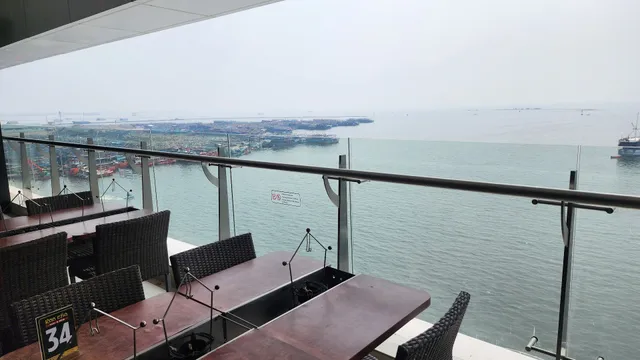 Raa Cha Suki & BBQ Baywalk