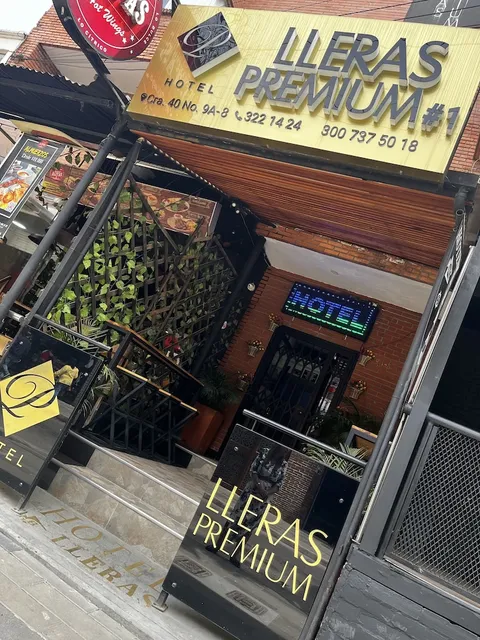 Hotel LLERAS PREMIUM