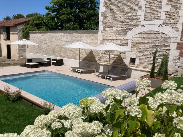 La Villa Lombardi, 5* en Champagne avec piscine privative et spa