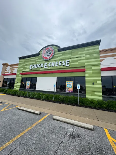 Chuck E. Cheese