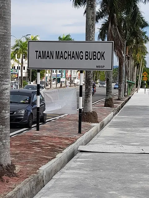 Pasar Malam Machang Bubok
