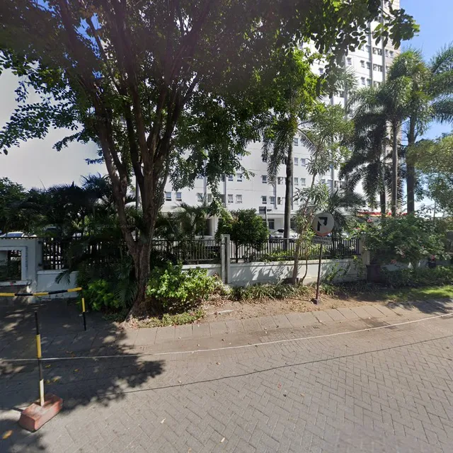 RedDoorz Apartement near Galaxy Mall