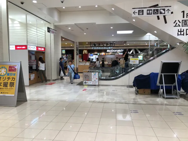 BLΛNDE OLINAS Kinshichō