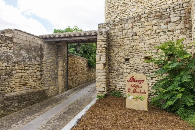 Albergo Diffuso Il Mandorlo