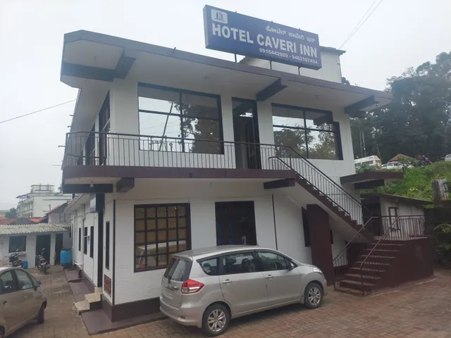 Hotel Caveri Inn