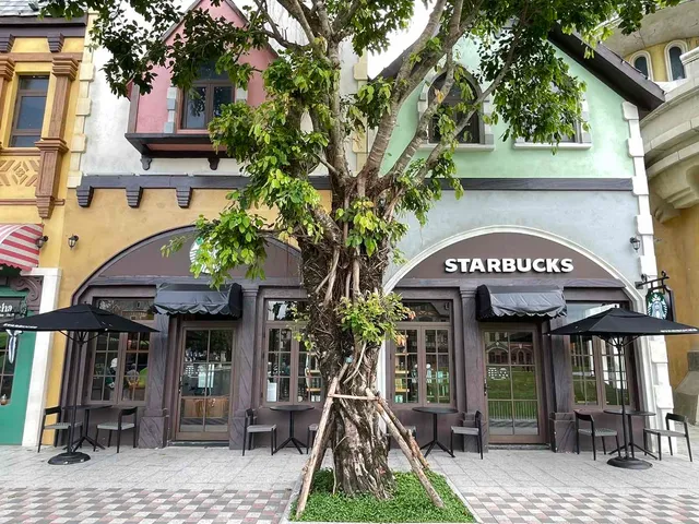 Starbucks Vinwonders Phú Quốc