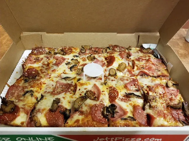 Jet's Pizza
