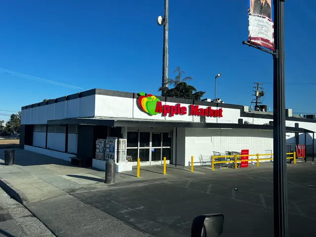Wasco Apple Market