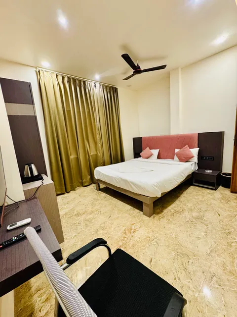 Hotel HR Premium Stay