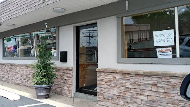 Lisa Restaurant & Pizzeria