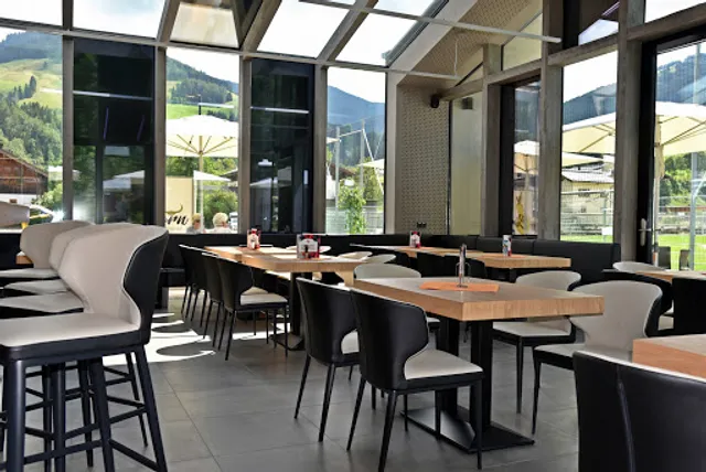 Birnhorn Restaurant & Bar