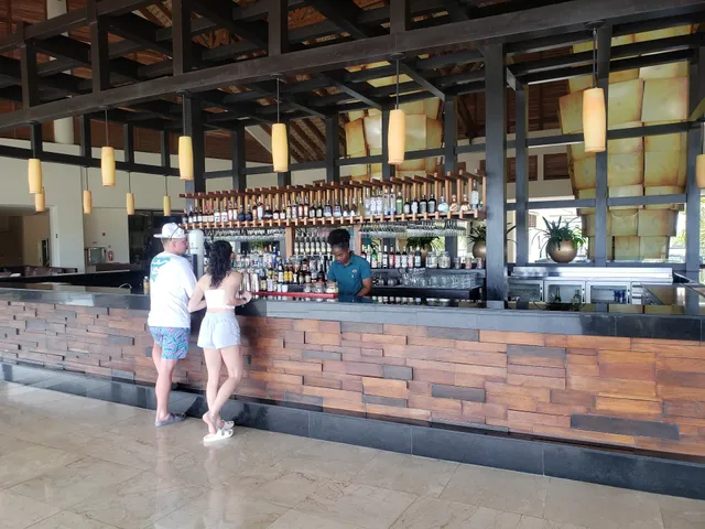 Hunter Steak House Royalton Hotel