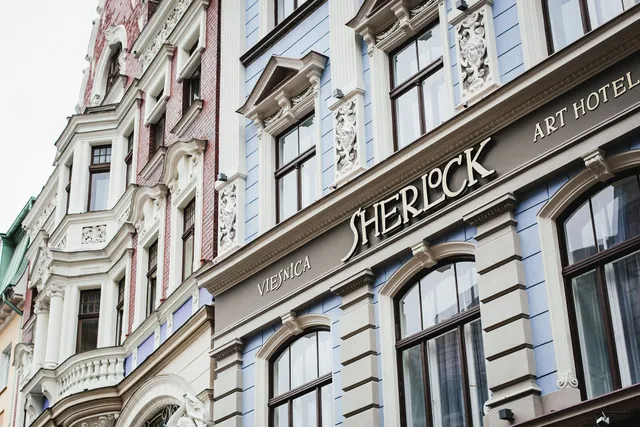 Sherlock Art Hotel