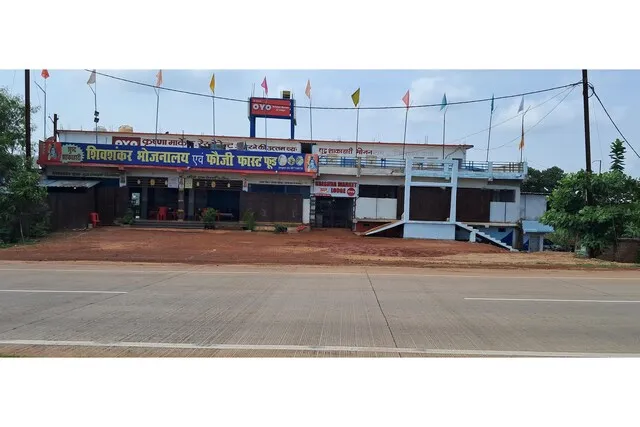 SPOT ON Krishna Market And Lodge