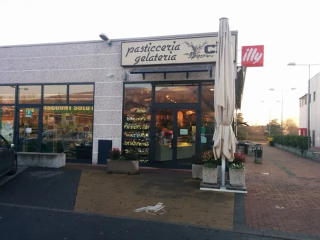 Pasticceria Gelateria CIS