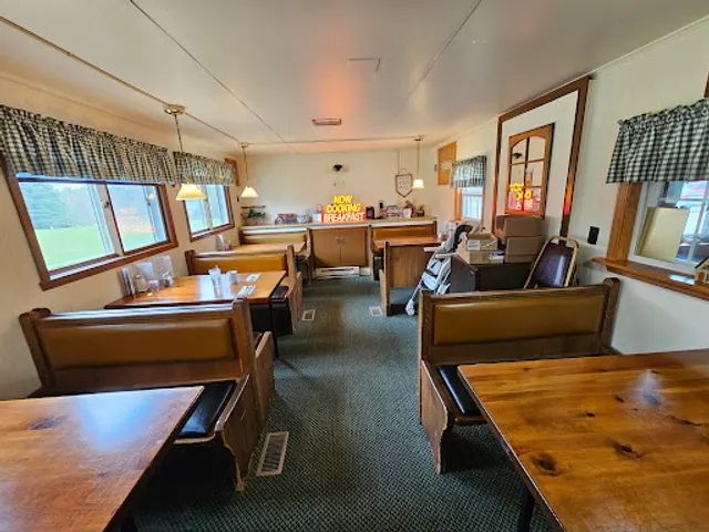 Penny's Erin Restaurant & Motel