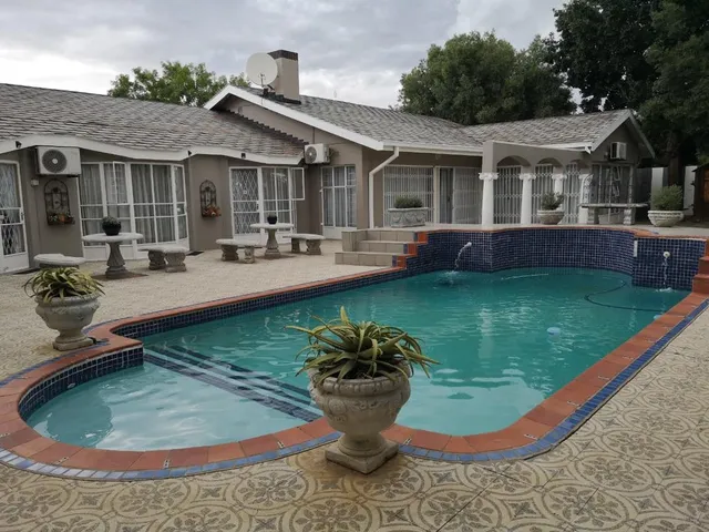 Oh So You Guest House