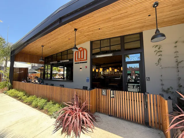 Linden Square, Carpinteria, CA