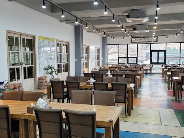 푸른밤의해안 속초식당