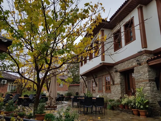 Birgi Ata Konağı