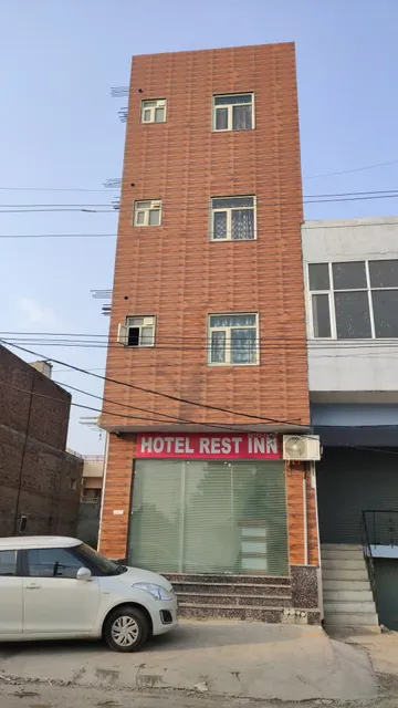 OYO Flagship Hotel Rest Inn