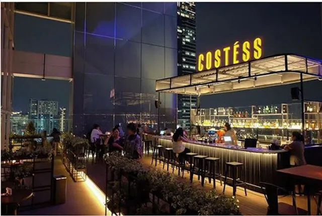 COSTESS Cafe & Bar
