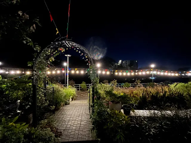 USABAI Riverside Boutique Hotel อยู่สบายริเวอร์ไซด์ บูทีค โฮเทล