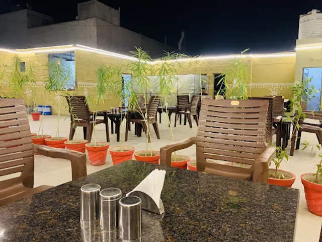 Jaaton Ri Dhani Restaurant (जाटों री ढाणी रेस्टोरेंट)
