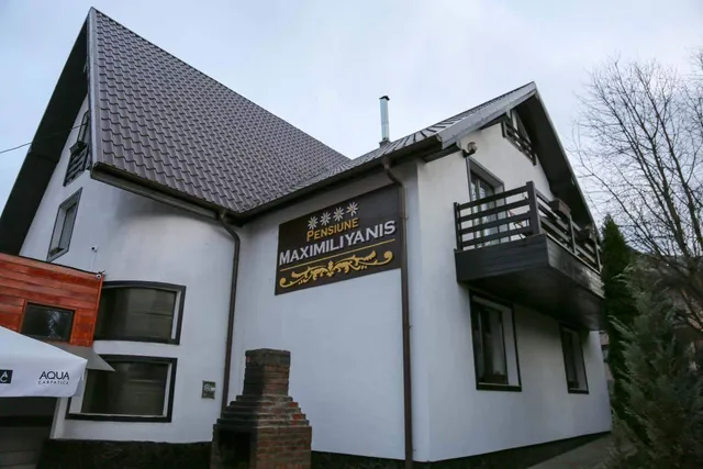 Pensiunea Maximiliyanis