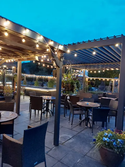 No.15 Restaurant and Bar