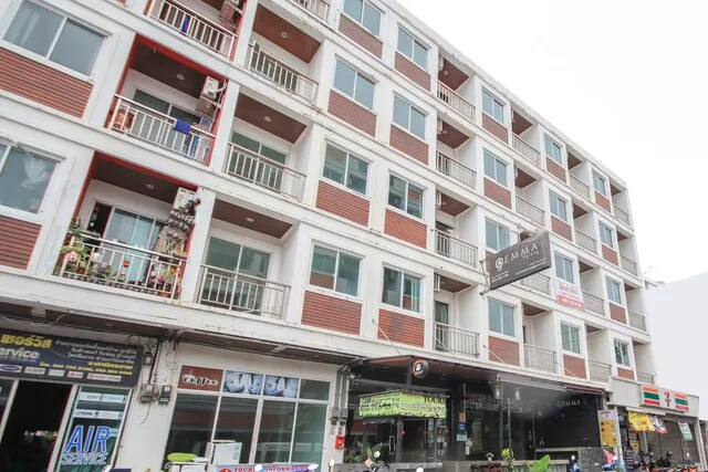 OYO 75321 Gemma Patong