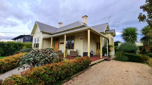 Century House Bed and Breakfast