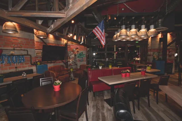 La Station - Brasserie New-Yorkaise à Lyon Vaise