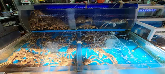 Chungmu Hoetjip (24hours Raw Fish Restaurant)