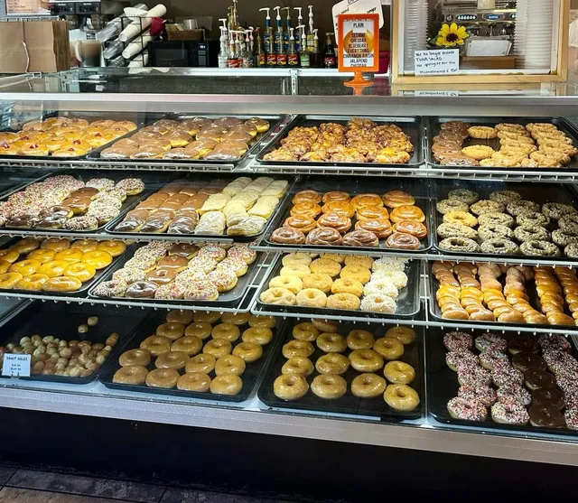 S & P Bakery and Coffee