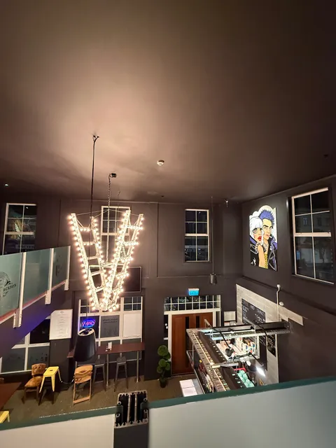 Martini on Jackson Bar & Restaurant