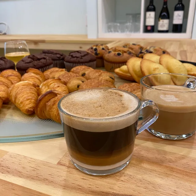 Think Cosmopolitan French Restaurant, Cafe & Creperie