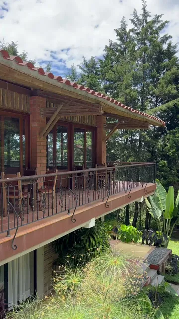 Autenthico Sajonia Hotel Aeropuerto