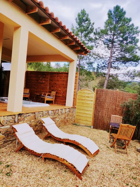 L'attrape rêve : gîte et chambre d'hôte en Cévennes avec jacuzzi