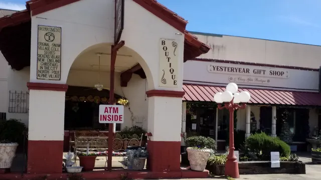 Yesteryear Gift Shop & Classy Glitz Boutique