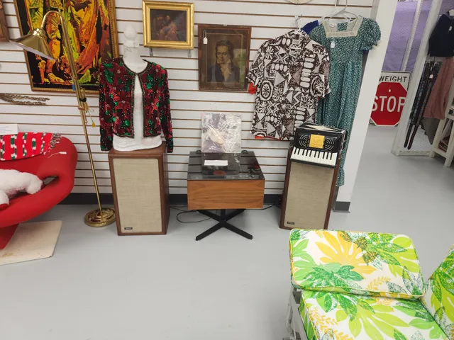 Heart & Soul Treasures Flea Market